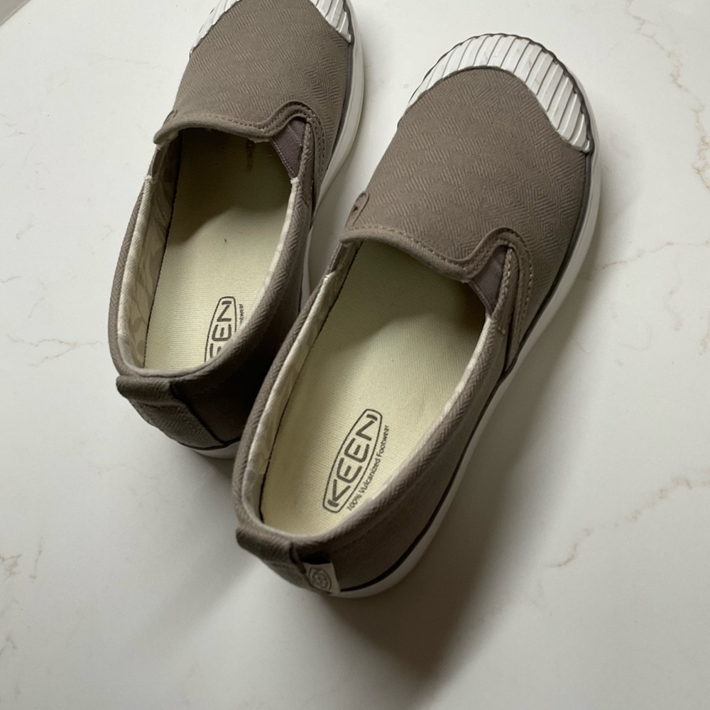 Keen Women's Elsa Slip-On Shoes - Color:  Brindle - Picture 4 of 6